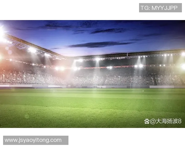 全球足球巨星同台竞技，风采各异引领绿茵场新时代